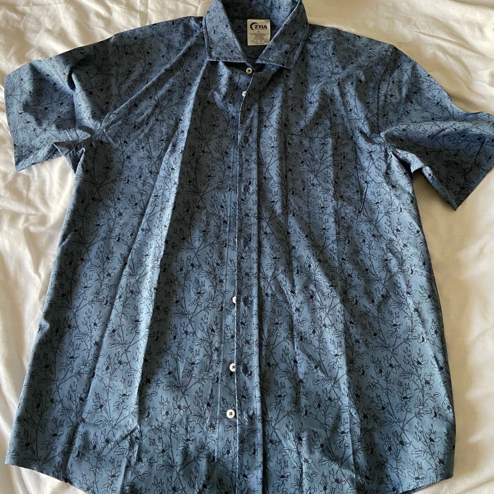 Men’s Floral Button Up
